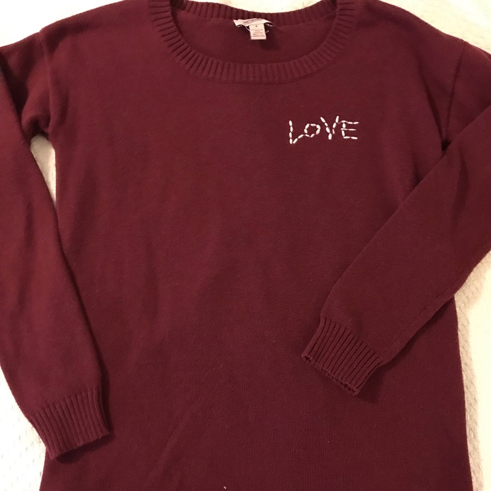 Arizona maroon Love sweater medium